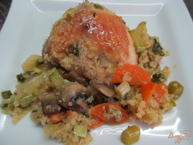 Фото приготовление рецепта: Курица тушенная с овощами и прованскими травами шаг №6