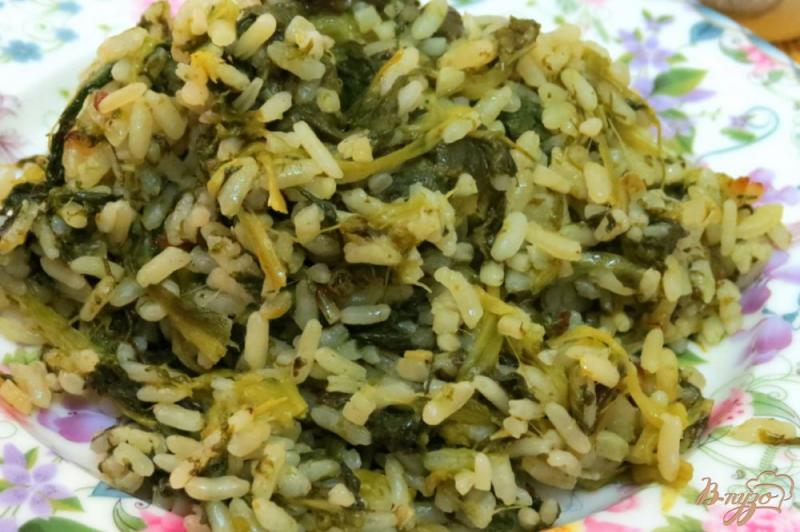 Фото приготовление рецепта: Рис со щавелем и шпинатом шаг №5