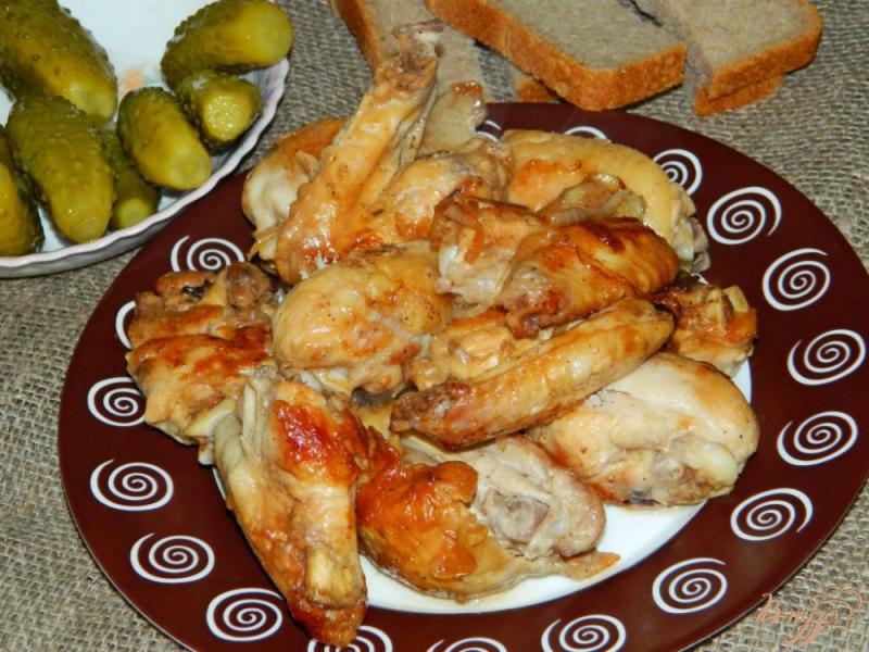 Фото приготовление рецепта: Курица с луком и соевым соусом шаг №5