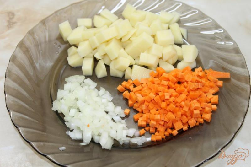 Фото приготовление рецепта: Суп из цветной капусты с яйцом шаг №1