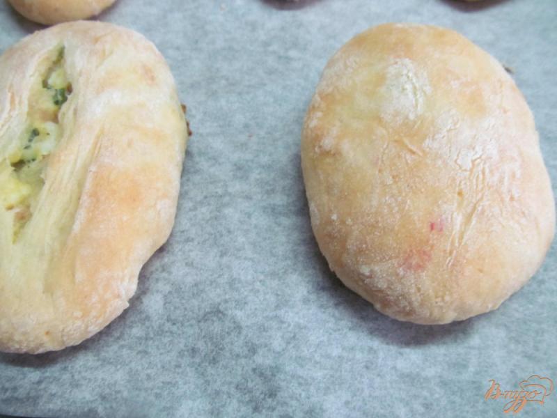 Фото приготовление рецепта: Пирожки на картофельном тесте с ветчиной и яйцом шаг №7