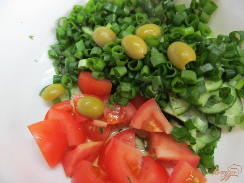 Фото приготовление рецепта: Салат с шариками из сыра шаг №5