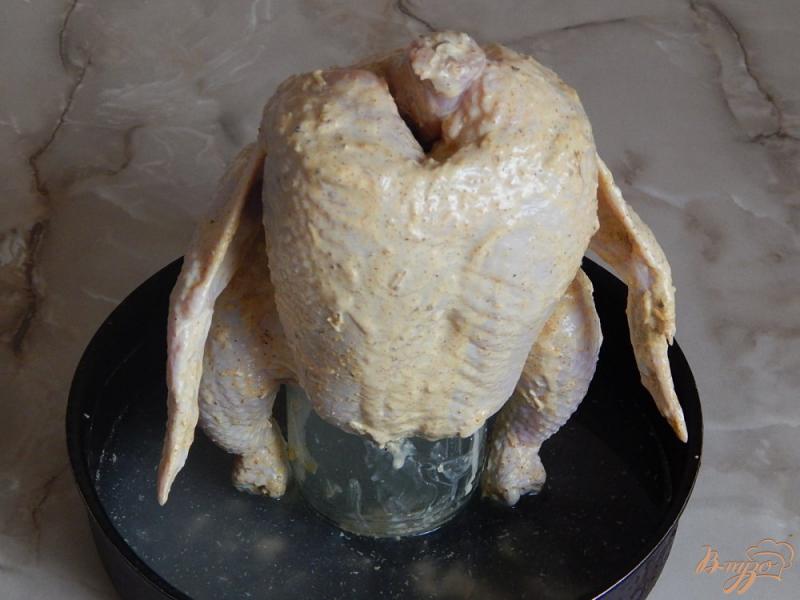 Фото приготовление рецепта: Курица на банке шаг №4