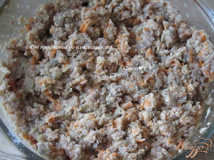 Фото приготовление рецепта: Котлеты из сельди с морковью шаг №3