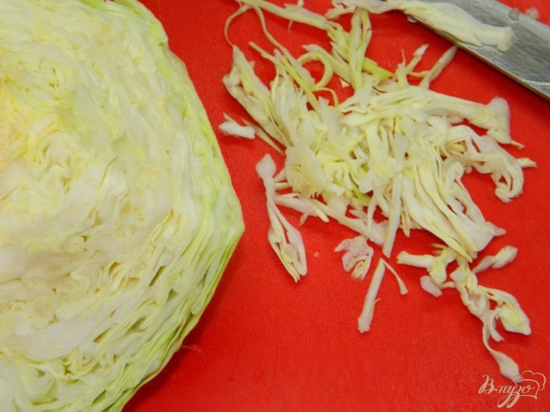 Фото приготовление рецепта: Салат из свежей капусты с болгарским перцем шаг №1