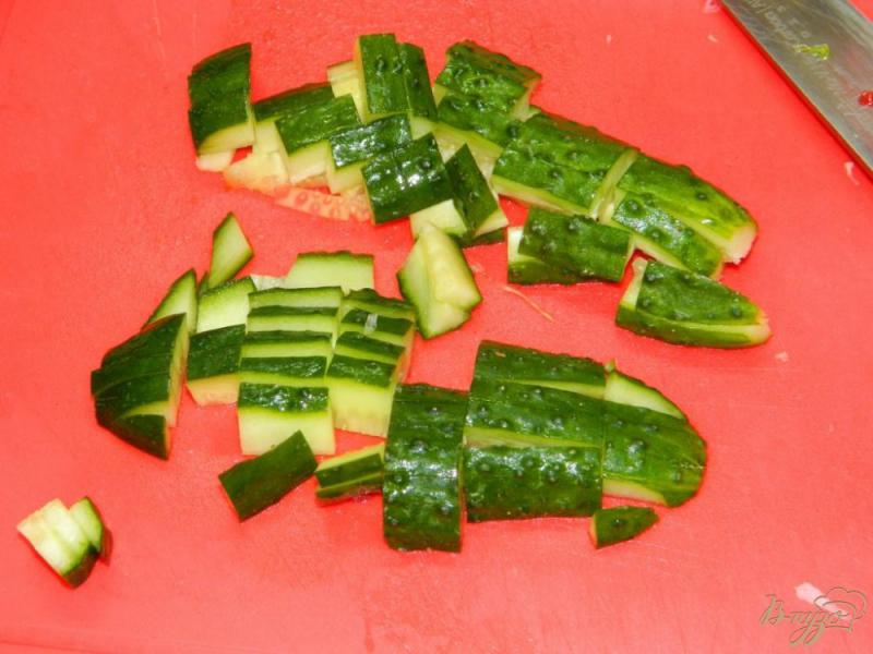 Фото приготовление рецепта: Салат из свежей капусты с болгарским перцем шаг №3