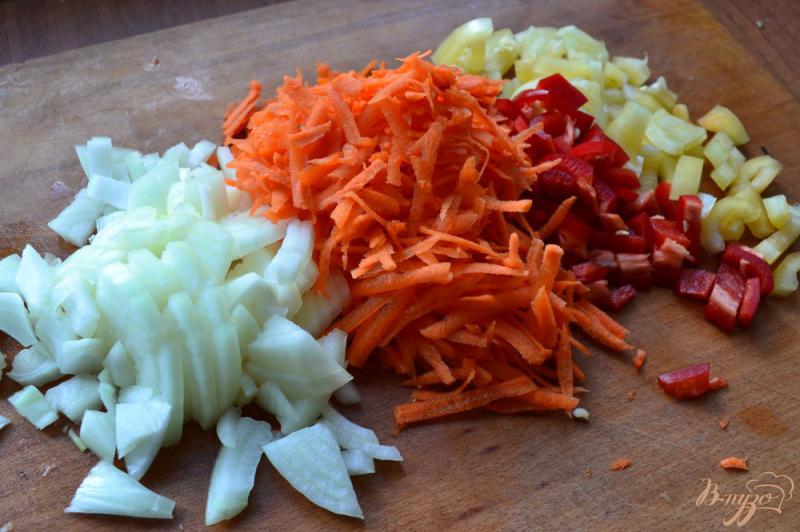 Фото приготовление рецепта: Кабачки с овощами в томатном соусе в мультиварке шаг №1