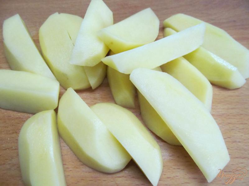Фото приготовление рецепта: Запеченный картофель в масле карри шаг №1