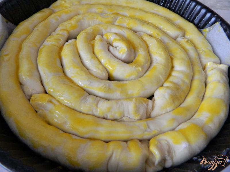 Фото приготовление рецепта: Пирог с вишнями шаг №7