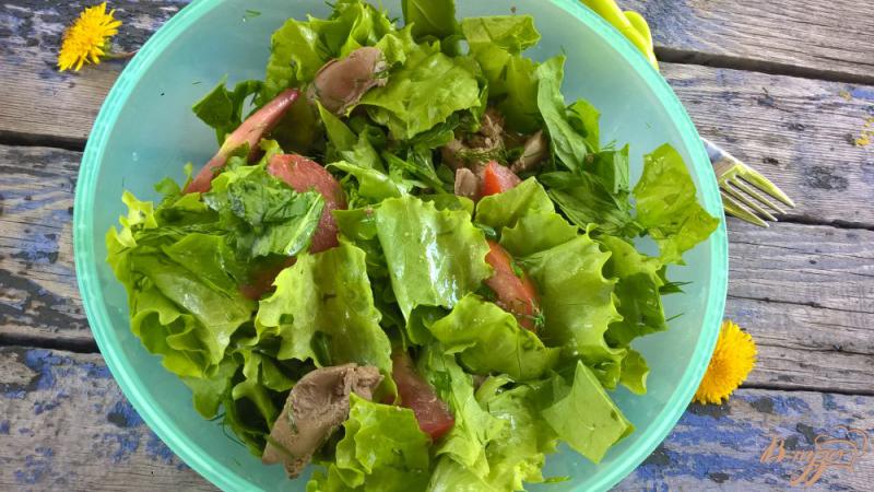 Фото приготовление рецепта: Зеленый салат с куриной печенью шаг №5