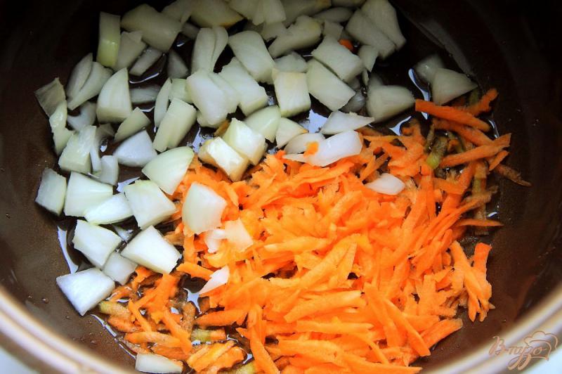 Фото приготовление рецепта: Суп с фрикадельками и макаронами в мультиварке шаг №1