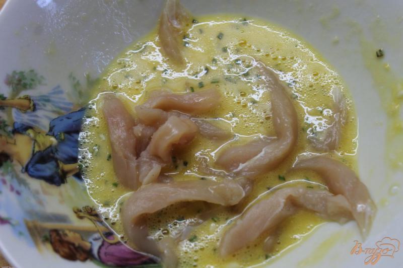 Фото приготовление рецепта: Курица фри с огуречным соусом шаг №3