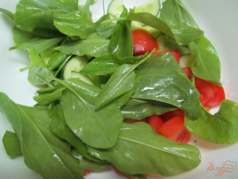 Фото приготовление рецепта: Овощной салат с куриной печенью шаг №3