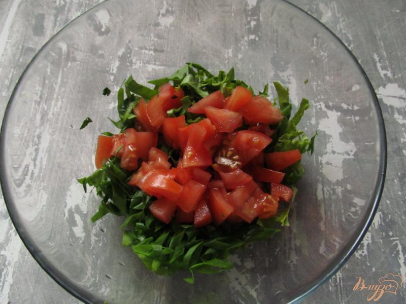 Фото приготовление рецепта: Овощной салат с маслинами и брынзой шаг №3