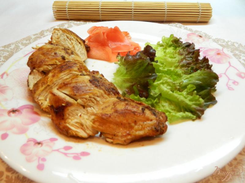 Фото приготовление рецепта: Куриное филе  в остром томатном соусе шаг №6