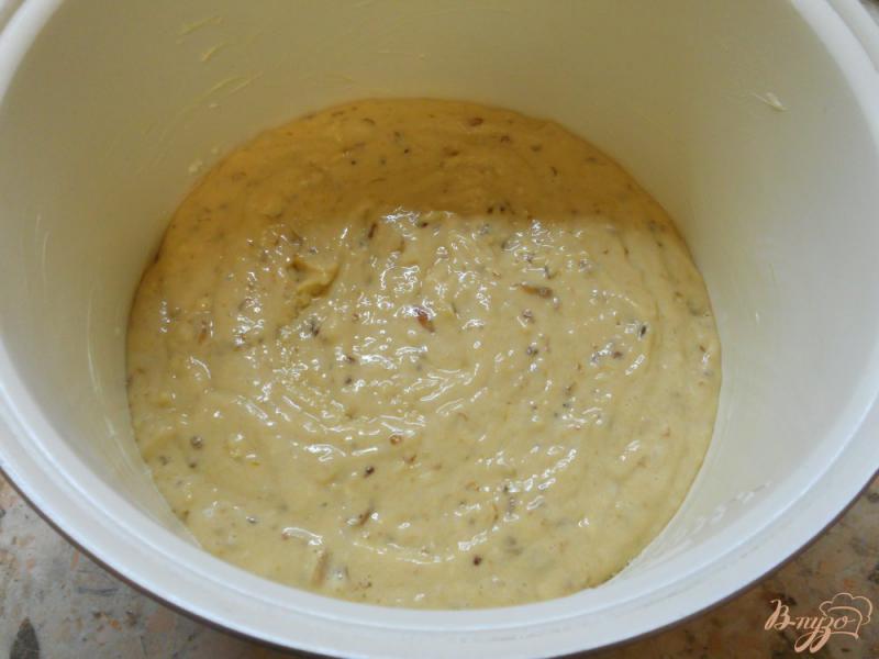 Фото приготовление рецепта: Простой бисквитный пирог в мультиварке шаг №3