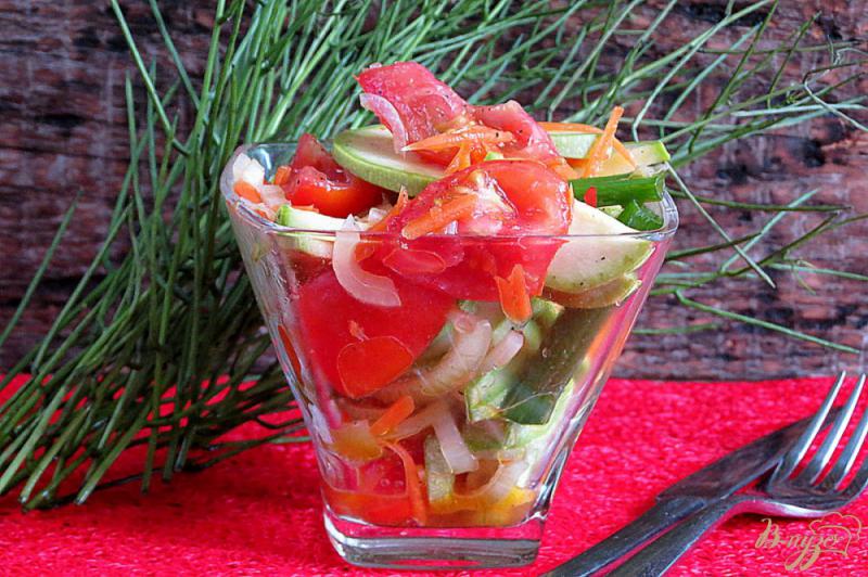 Фото приготовление рецепта: Салат из кабачков и помидоров шаг №10