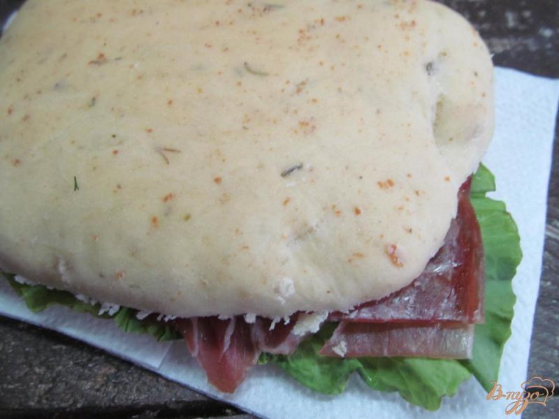Фото приготовление рецепта: Ароматный сэндвич с топленым маслом, шаг №8