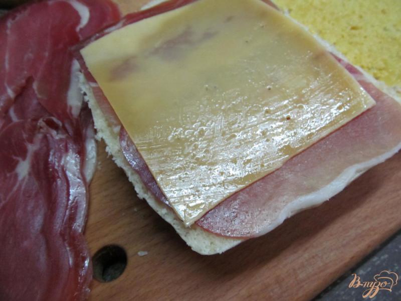 Фото приготовление рецепта: Ароматный сэндвич с топленым маслом, шаг №5