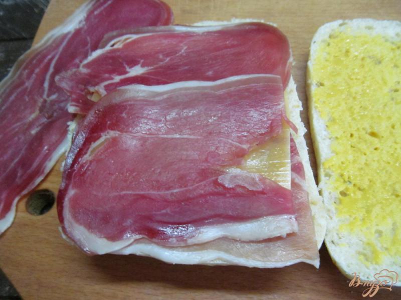 Фото приготовление рецепта: Ароматный сэндвич с топленым маслом, шаг №6