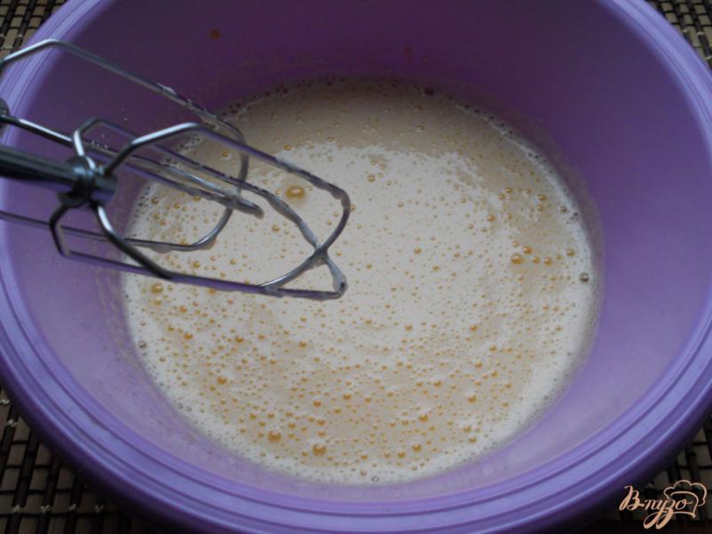 Фото приготовление рецепта: Медовый торт с заварным кремом и шоколадом шаг №1