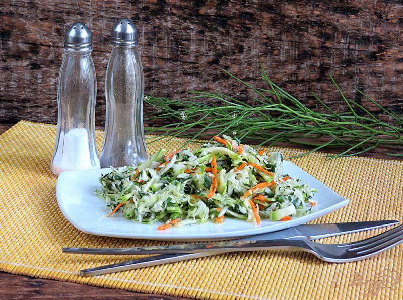 Фото приготовление рецепта: Салат из кабачков и капусты шаг №7
