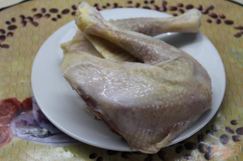 Фото приготовление рецепта: Пряные куриные ножки с тимьяном и розмарином шаг №1