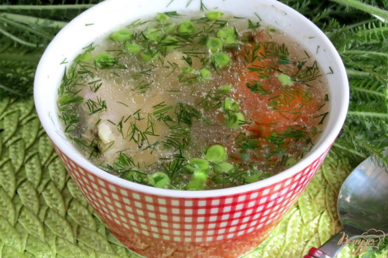 Фото приготовление рецепта: Лёгкий летний суп с зелёным горошком шаг №9