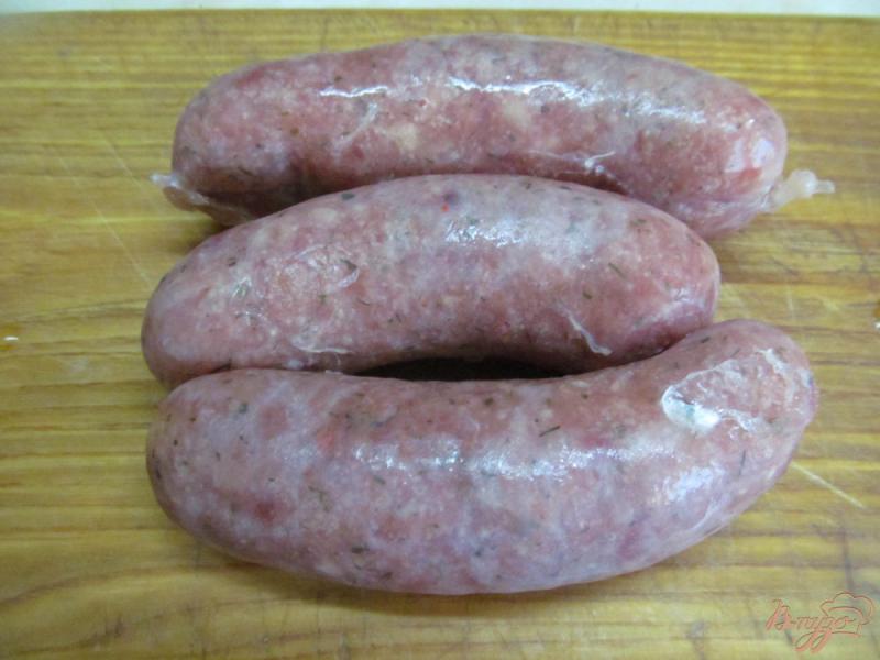 Фото приготовление рецепта: Куриные колбаски с овощами шаг №1