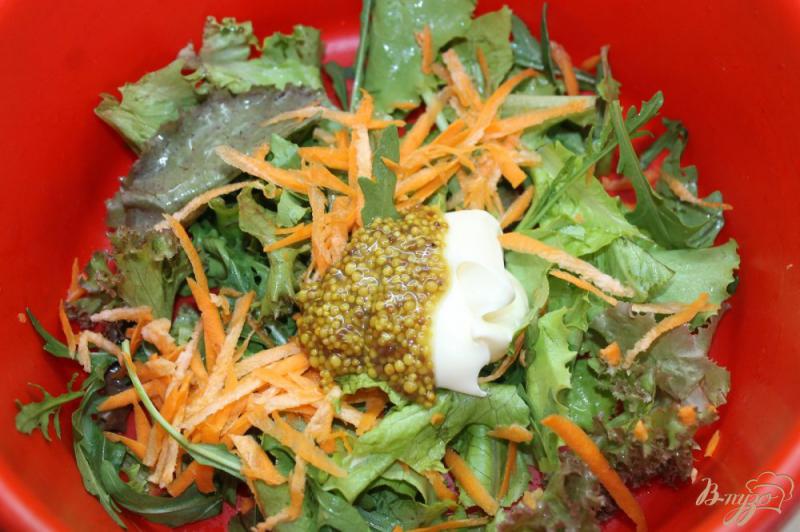 Фото приготовление рецепта: Теплый салат с курицей и макаронами «фарфалле» шаг №2
