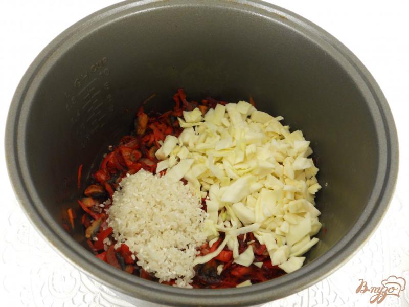 Фото приготовление рецепта: Овощное рагу с рисом и шампиньонами в мультиварке шаг №3