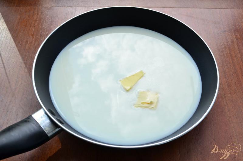 Фото приготовление рецепта: Макароны тушеные в молоке с помидорами и брынзой шаг №1