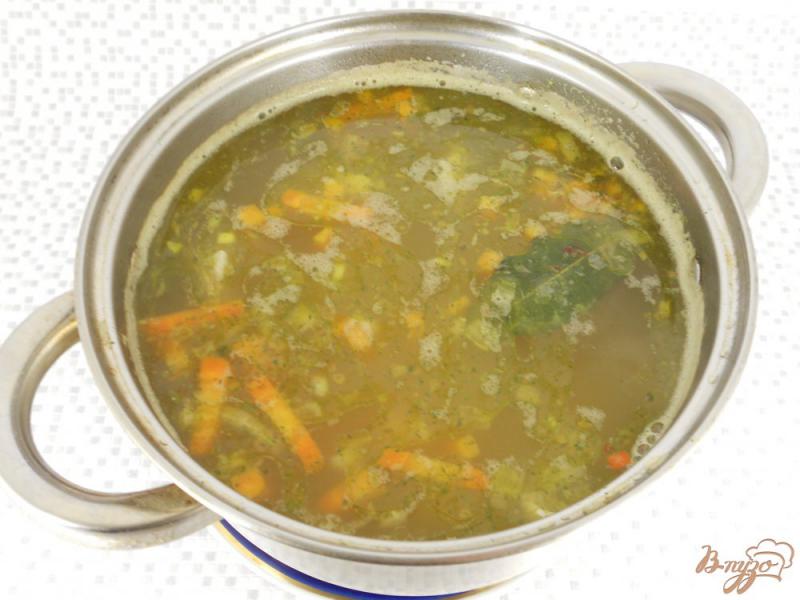 Фото приготовление рецепта: Мясной суп с гречкой шаг №4