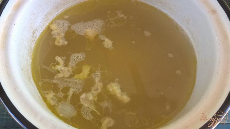 Фото приготовление рецепта: Суп с картофельными клецками и цветной капустой шаг №1