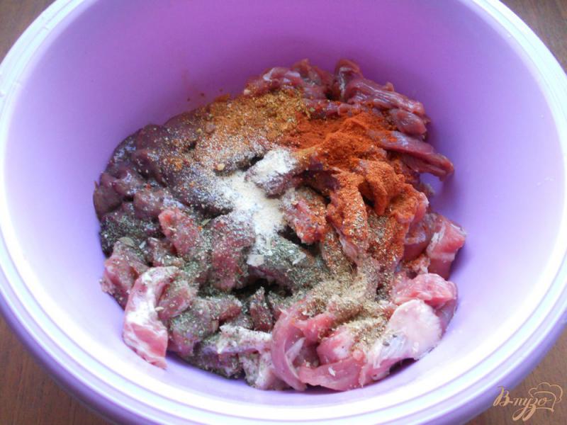 Фото приготовление рецепта: Мясной рулет с печенью шаг №3