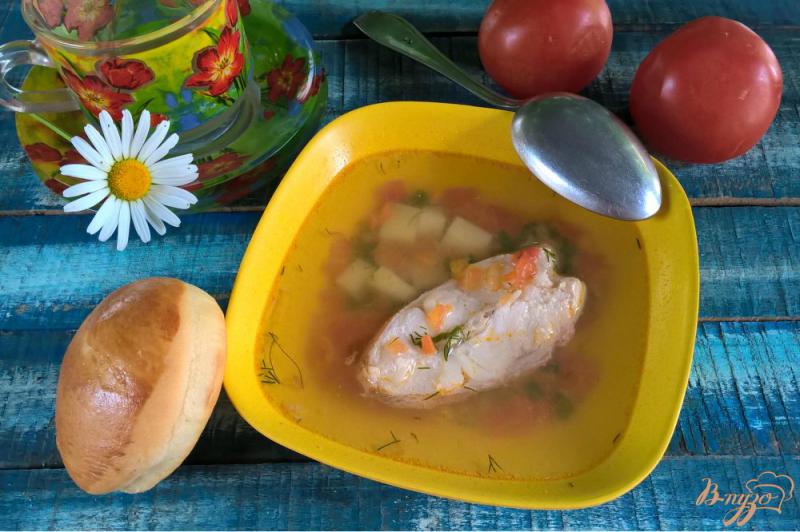 Фото приготовление рецепта: Рыбный суп с морским окунем шаг №6