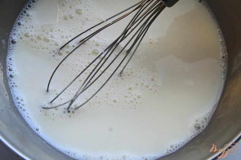 Фото приготовление рецепта: Открытый пирог с щавелем на жидком тесте шаг №2