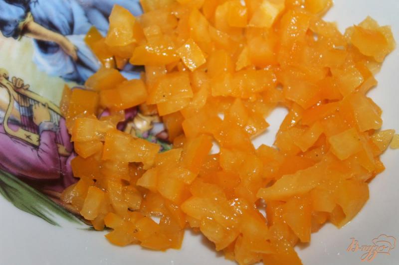 Фото приготовление рецепта: Томатная сальса из желтого помидора с базиликом шаг №1