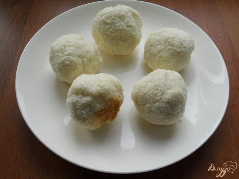 Фото приготовление рецепта: Печенье из кокосовой стружки в мультиварке шаг №4