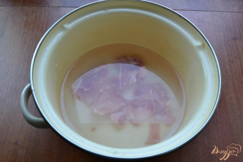 Фото приготовление рецепта: Легкий куриный суп с лапшой шаг №1