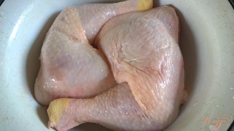Фото приготовление рецепта: Курица в кефире с горчицей шаг №1
