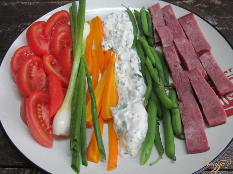 Фото приготовление рецепта: Шеф-салат с вареными и свежими овощами шаг №6
