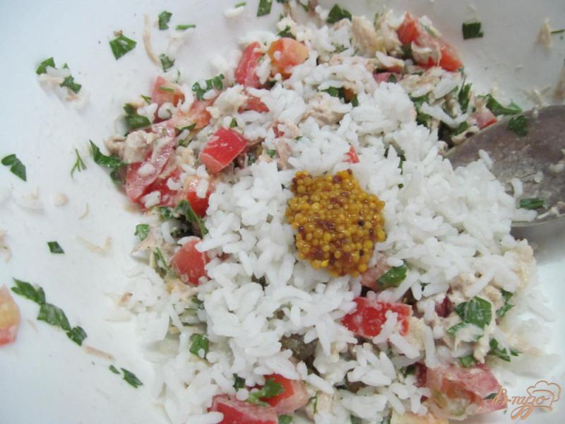 Фото приготовление рецепта: Салат с рисом и курицей шаг №4