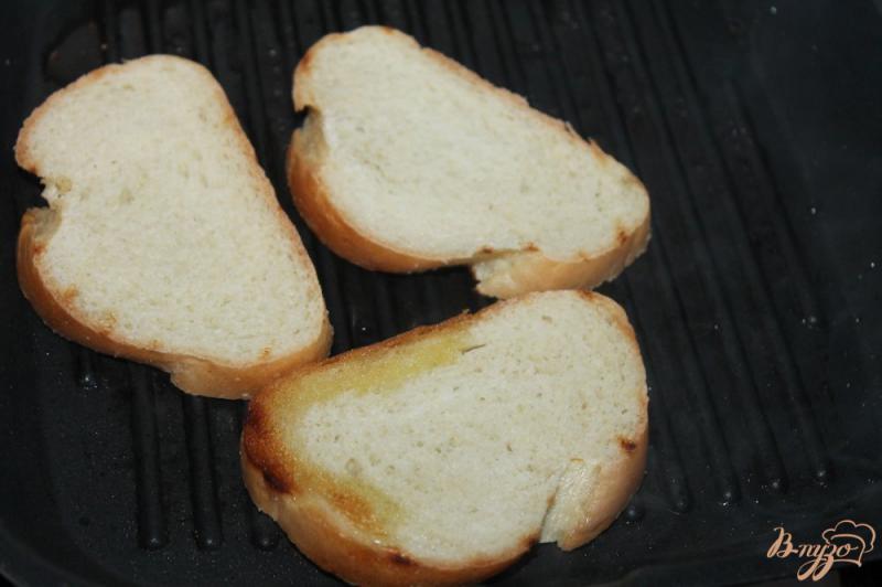 Фото приготовление рецепта: Быстрые бутерброды с икорным паштетом и огурцом шаг №1