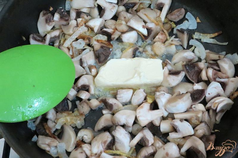 Фото приготовление рецепта: Ботвинья с грибами шаг №8