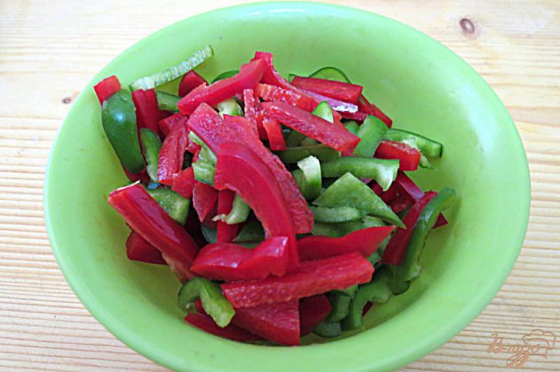 Фото приготовление рецепта: Салат овощной с грибами шаг №2