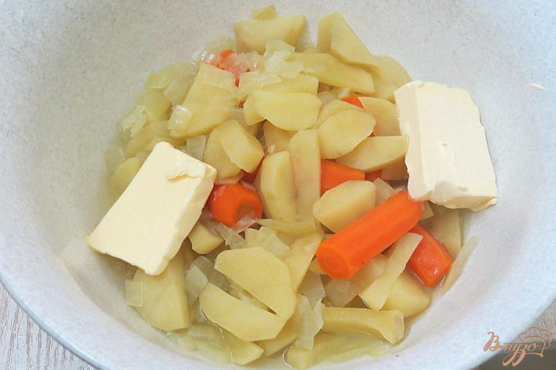 Фото приготовление рецепта: Суп пюре из тыквы и брюшек и головы лосося шаг №7