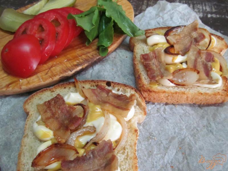 Фото приготовление рецепта: Сэндвич с интересной котлетой шаг №7