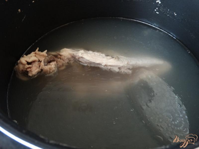 Фото приготовление рецепта: Куриный суп с пшеном в мультиварке шаг №1