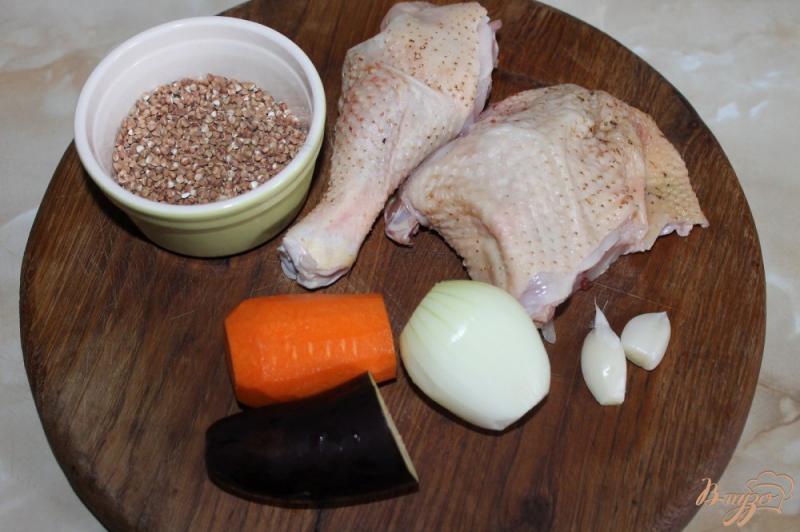 Фото приготовление рецепта: Гречка с курицей и баклажаном в мультиварке шаг №1